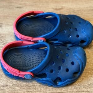 CROCS clogs size-C. 8